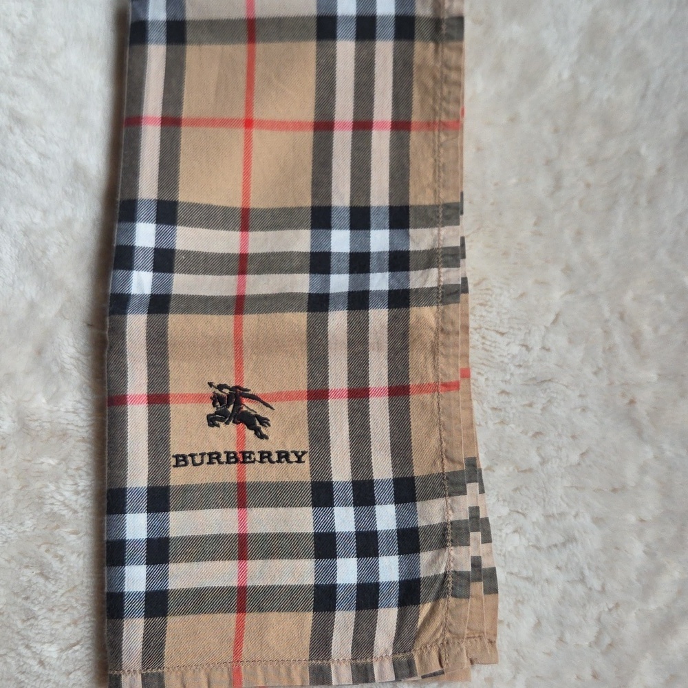 Burberry Beige and Black Plaid Square 18×18" - Picture 5 of 6